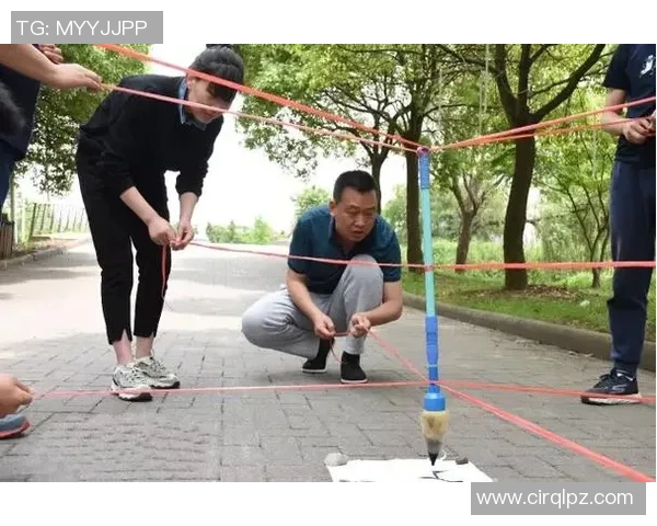 深圳滑板队战术揭秘：从技巧到团队协作的全面解析与探讨